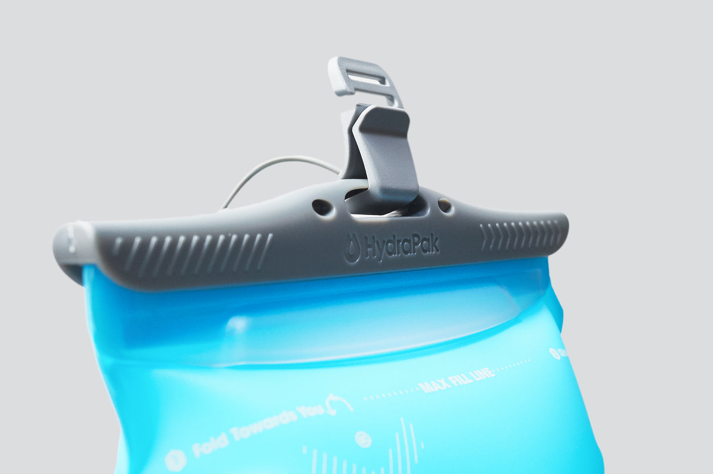 Velocity™ 1.5 L SLIM PROFILE REVERSIBLE HYDRATION