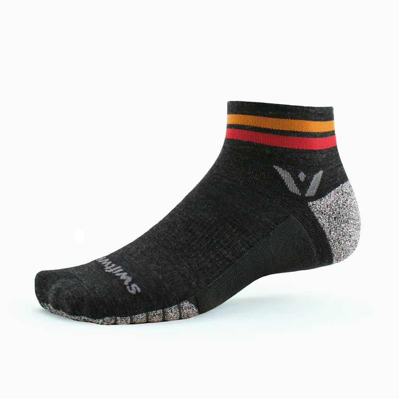 SWIFTWICK Socks - FLITE XT TRAIL TWO STRIPE RED - Large