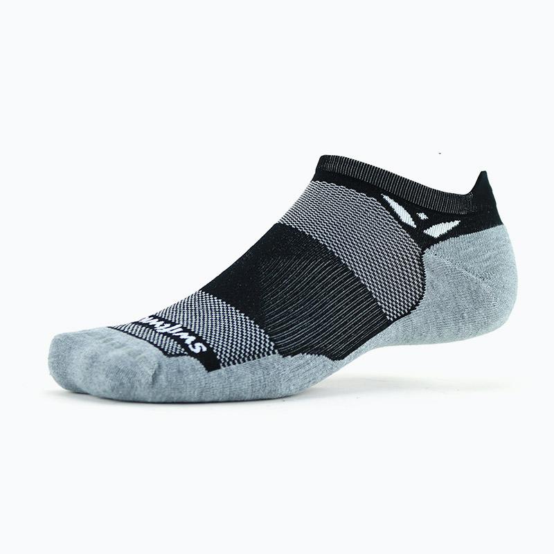 SWIFTWICK Socks MAXUS - ZERO / NO SHOW - TAB BLACK - Small